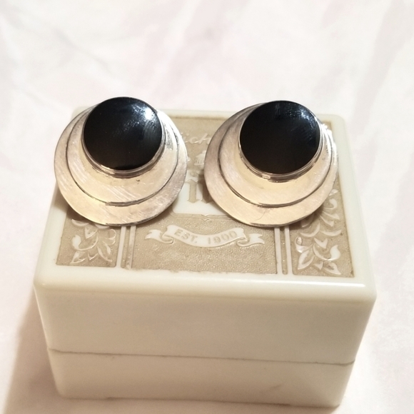 Vintage Modernist Era Sterling Onyx Earrings - Picture 3 of 4